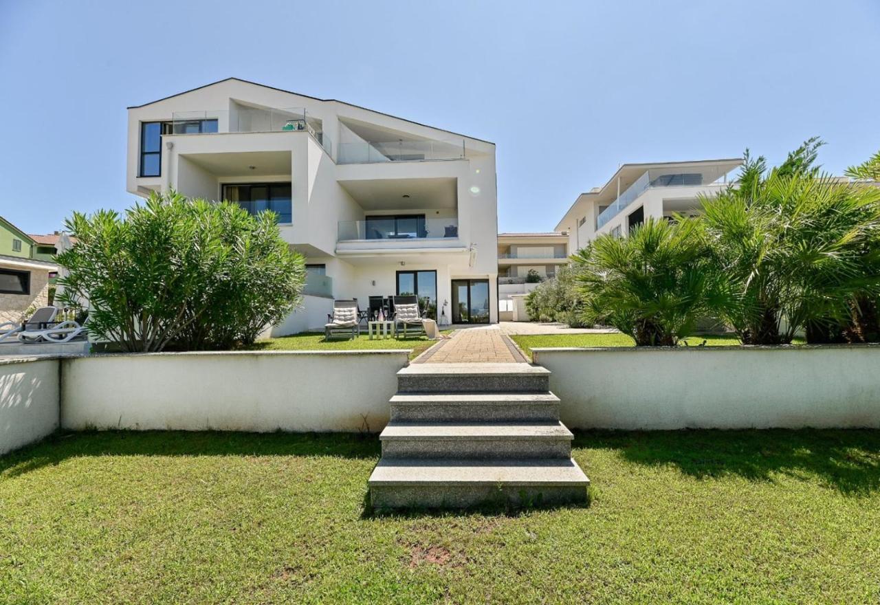 מאלינסקה Apartments Iskra מראה חיצוני תמונה